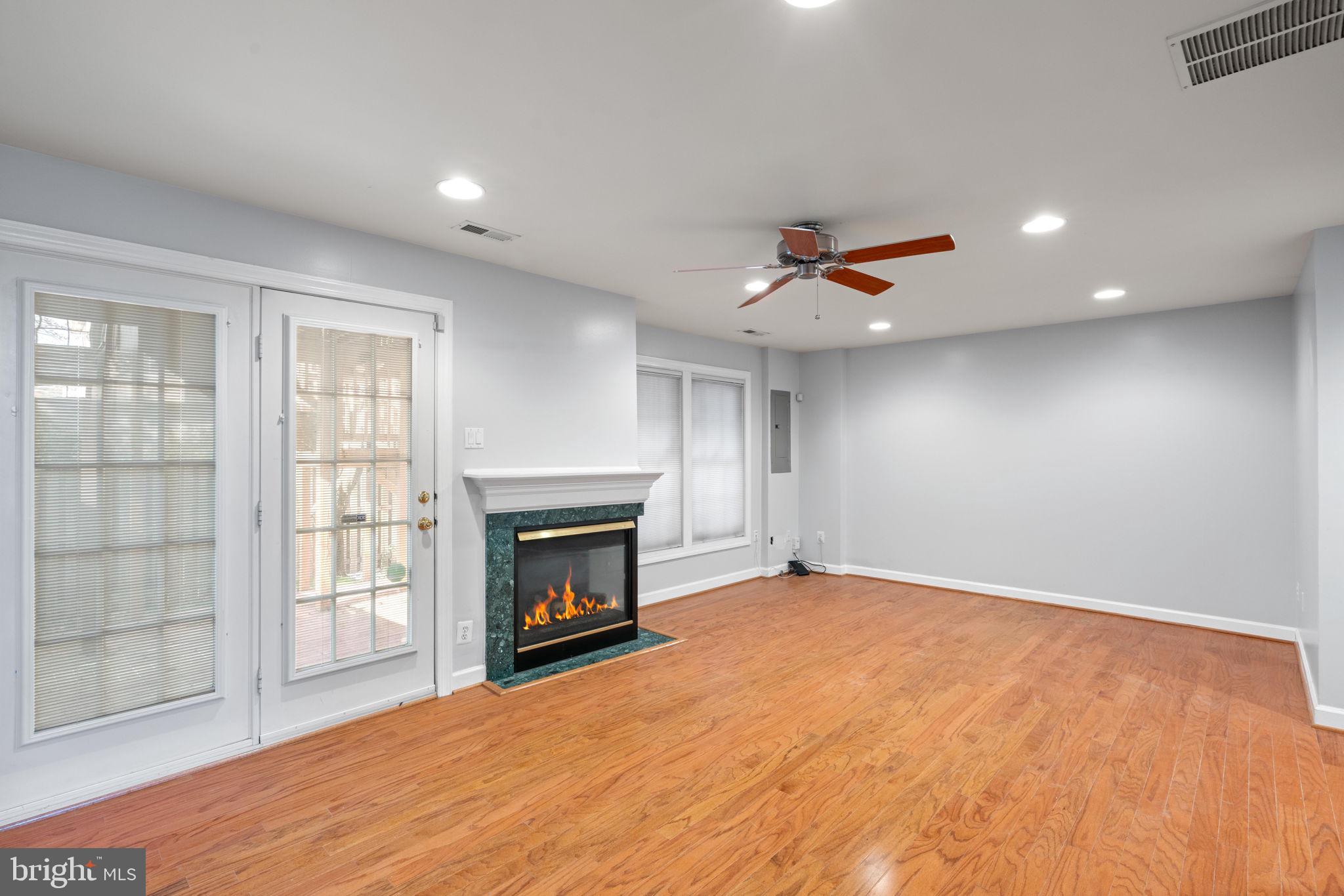 LAUREL CREST - Residential Lease