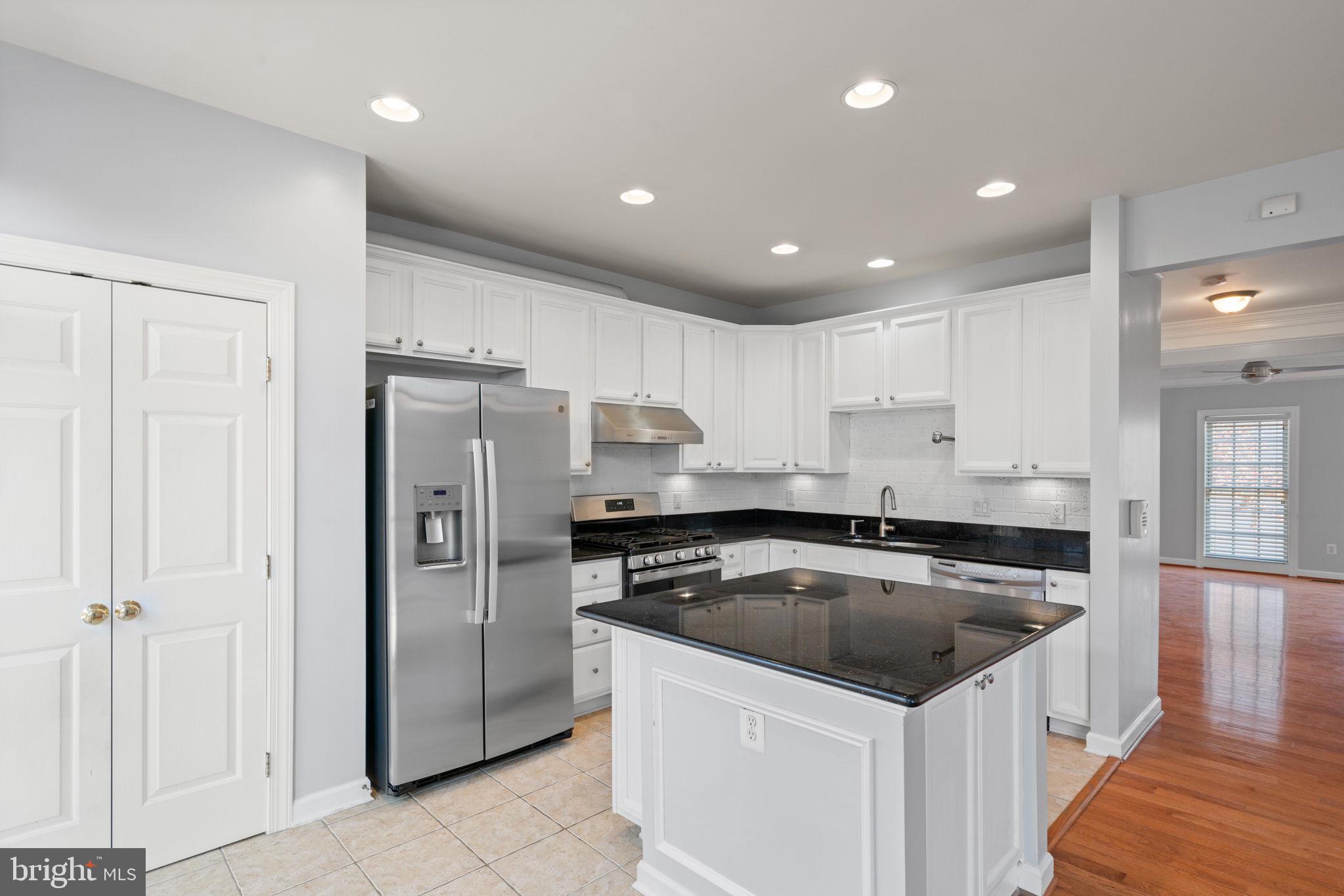 LAUREL CREST - Residential Lease