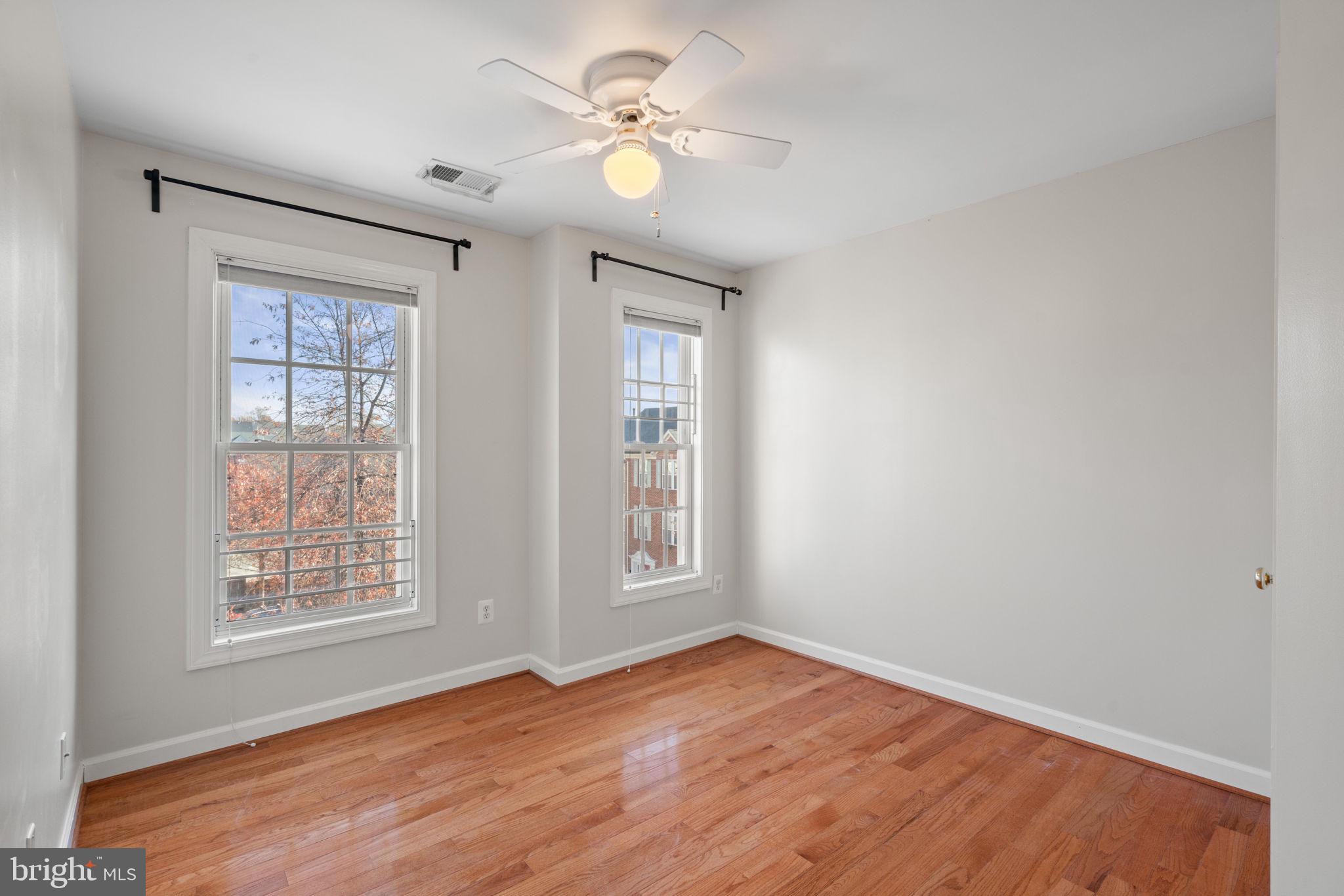 LAUREL CREST - Residential Lease