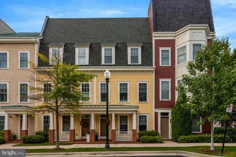 Photo of 603 E Alexandria Avenue, ALEXANDRIA, VA 22301 (MLS # VAAX2066364)