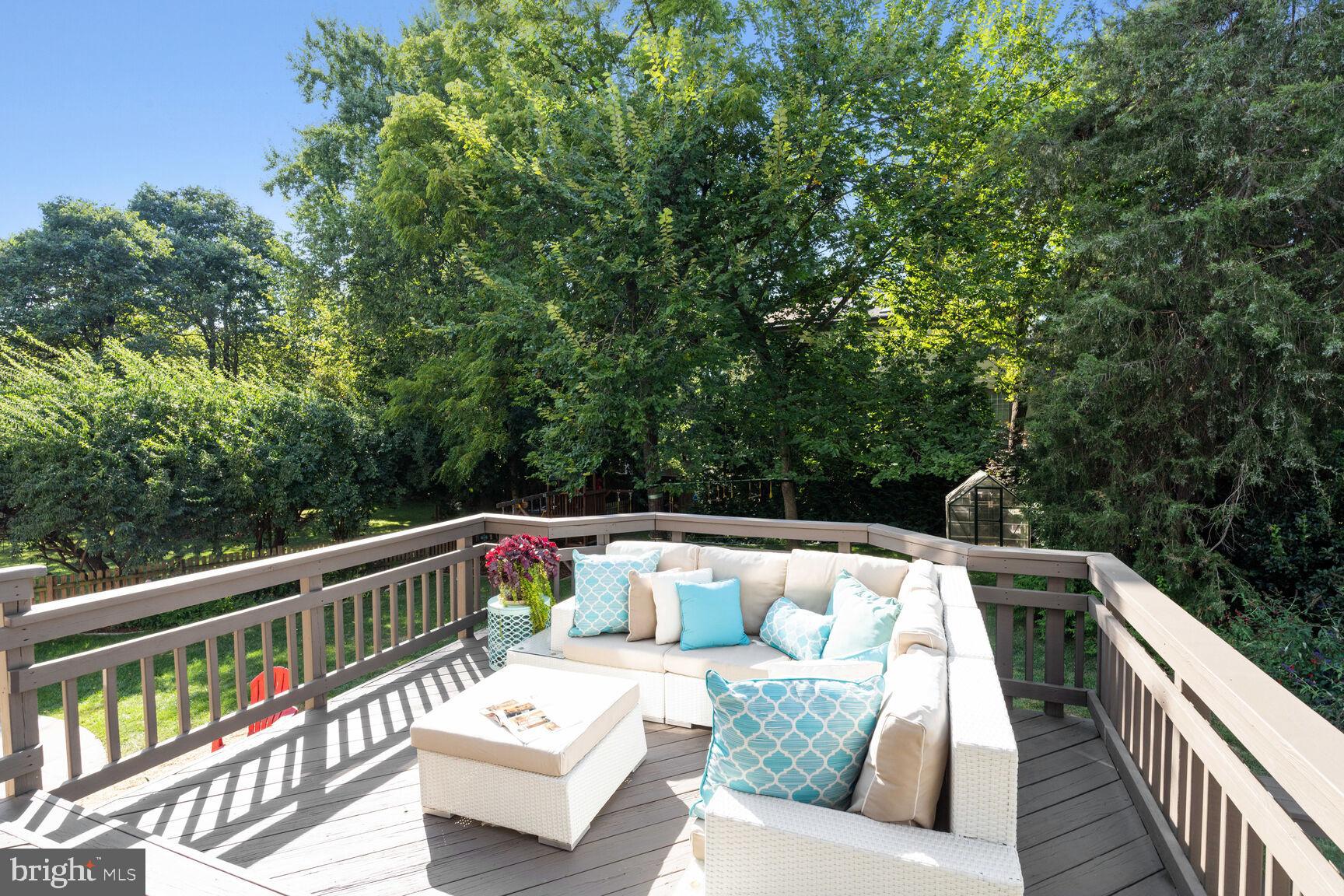 ROCK SPRING - Residential