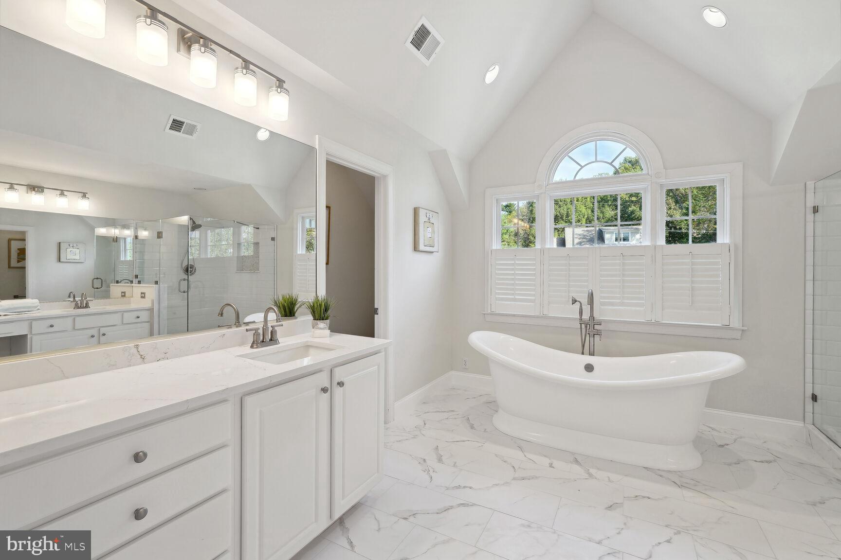 ROCK SPRING - Residential