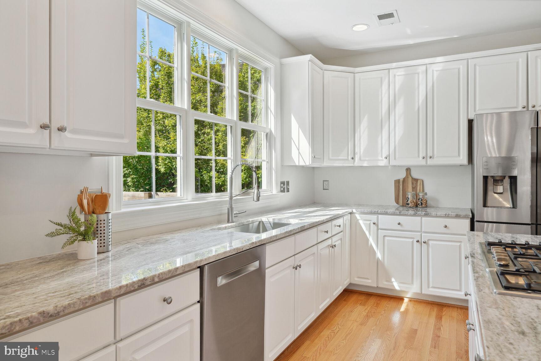 ROCK SPRING - Residential