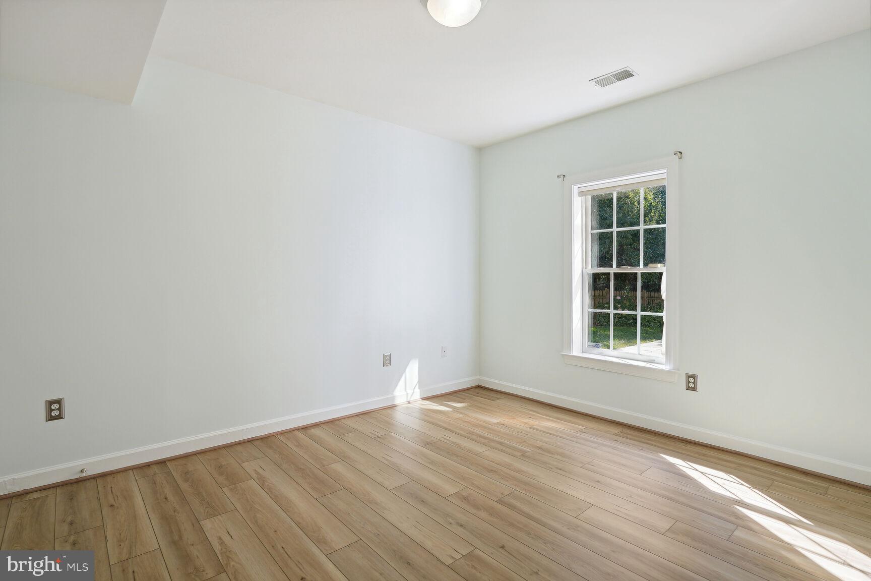 ROCK SPRING - Residential