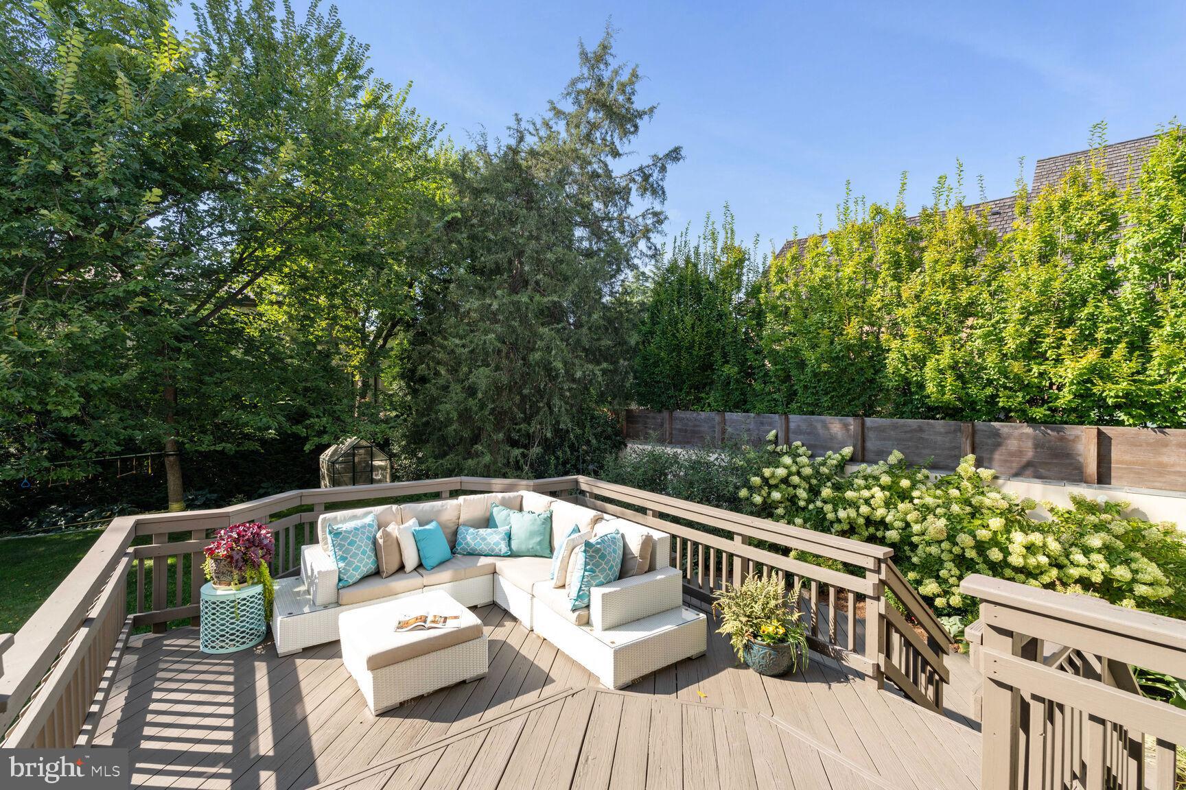 ROCK SPRING - Residential