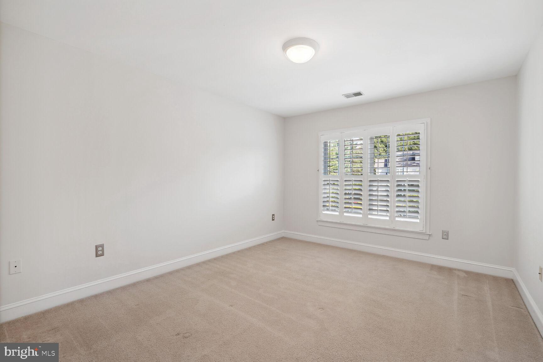 ROCK SPRING - Residential