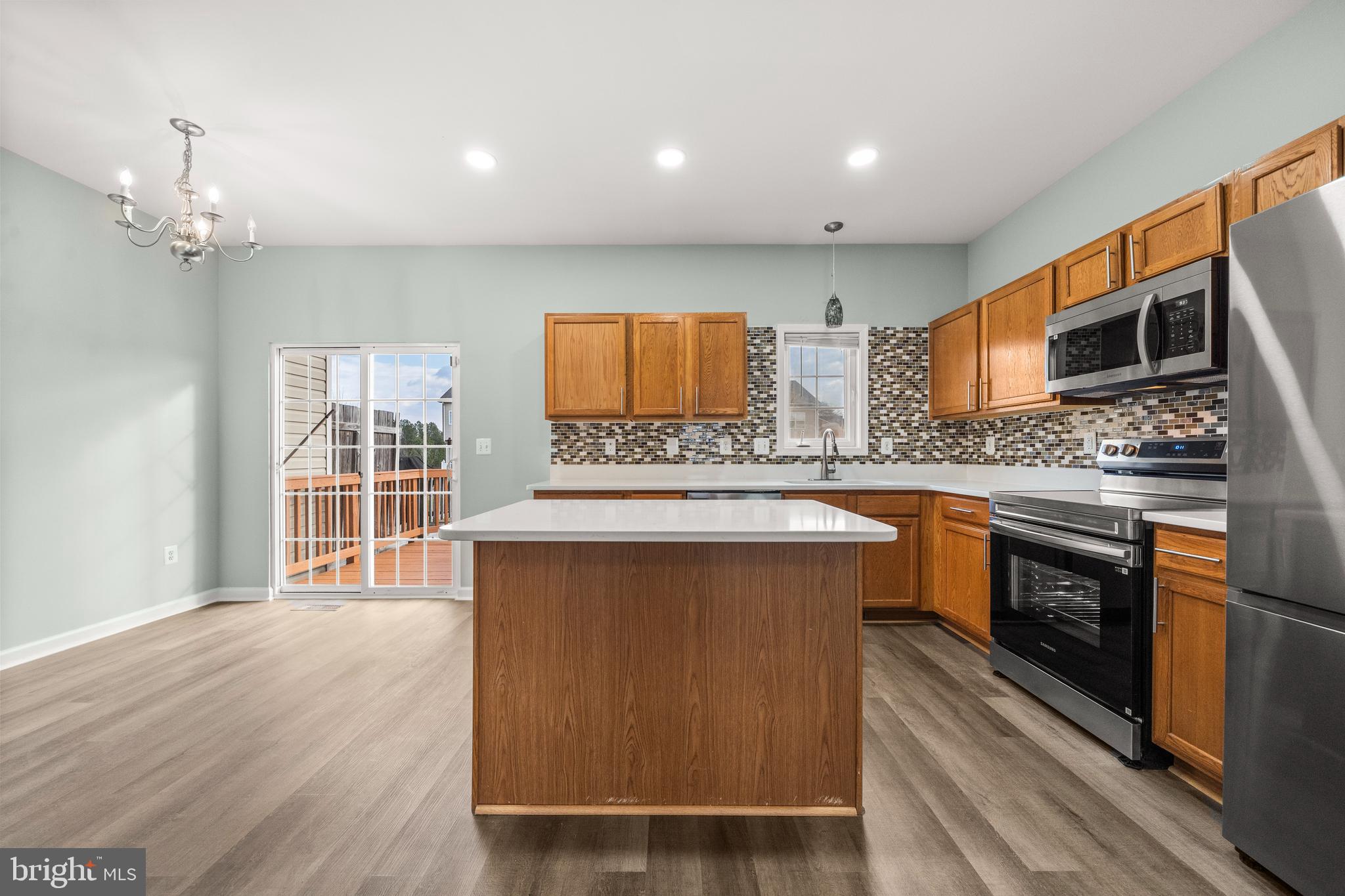 SHEFFIELD/FAIRWAY VILLAGE - Residential