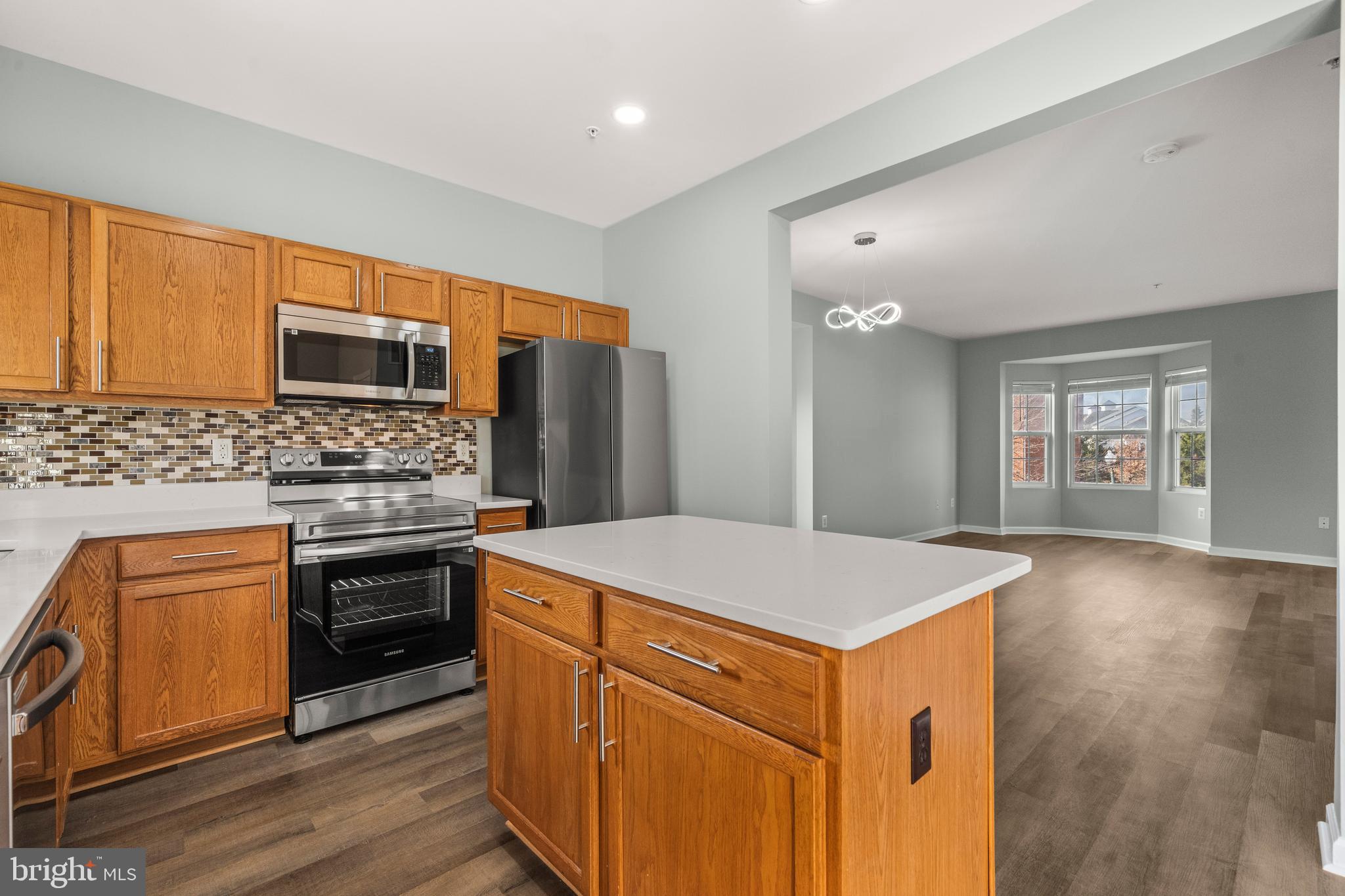 SHEFFIELD/FAIRWAY VILLAGE - Residential