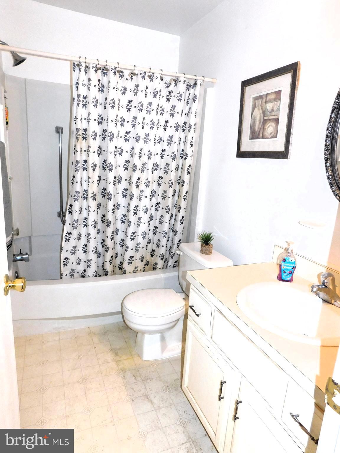 CRESTWOOD VILLAGE - Residential