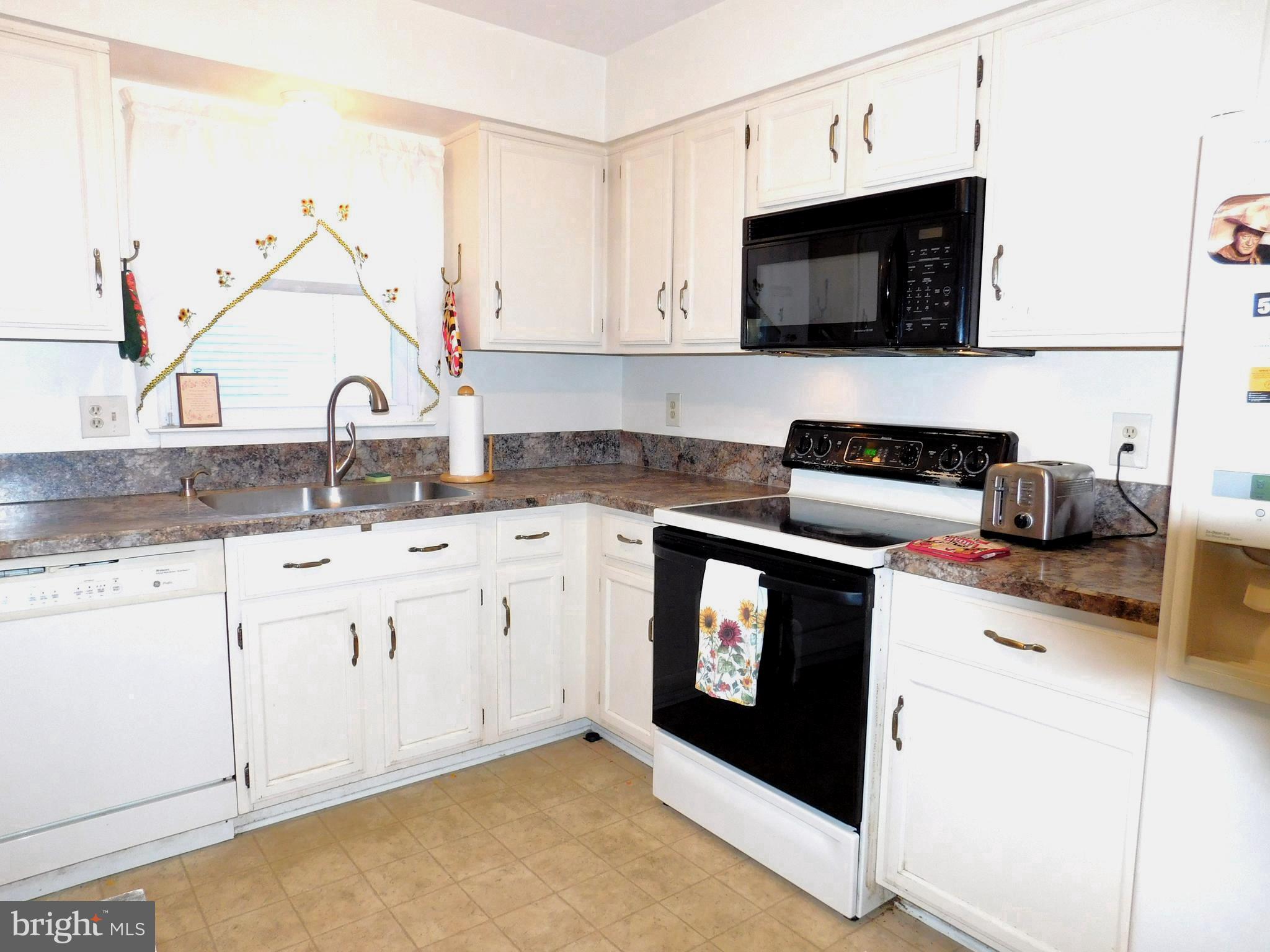 CRESTWOOD VILLAGE - Residential