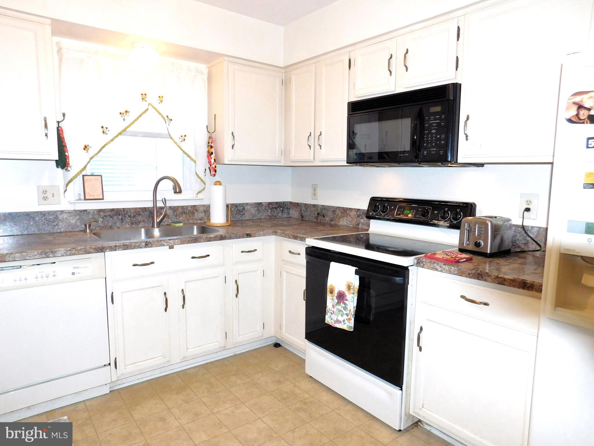 CRESTWOOD VILLAGE - Residential