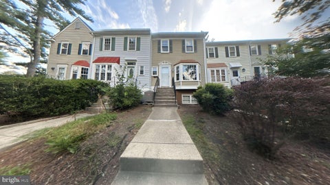 Condo For Sale - 1516 Marlborough Court<br/> CROFTON, MD 21114