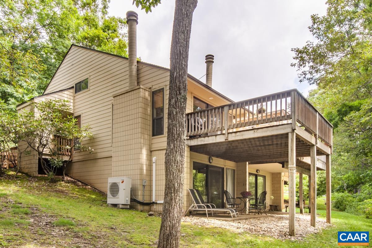 634 WHITE OAK CONDOS