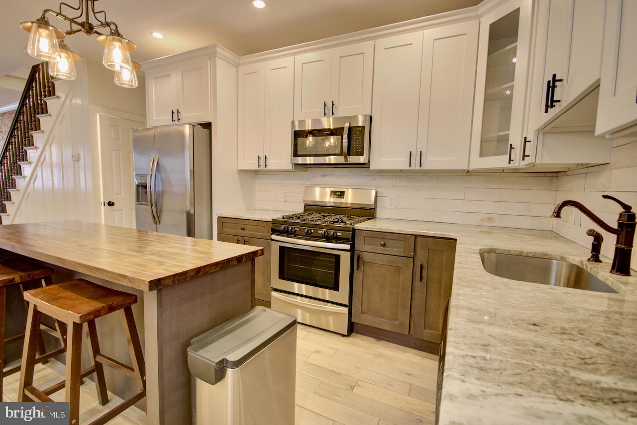 PASSYUNK SQUARE - Residential