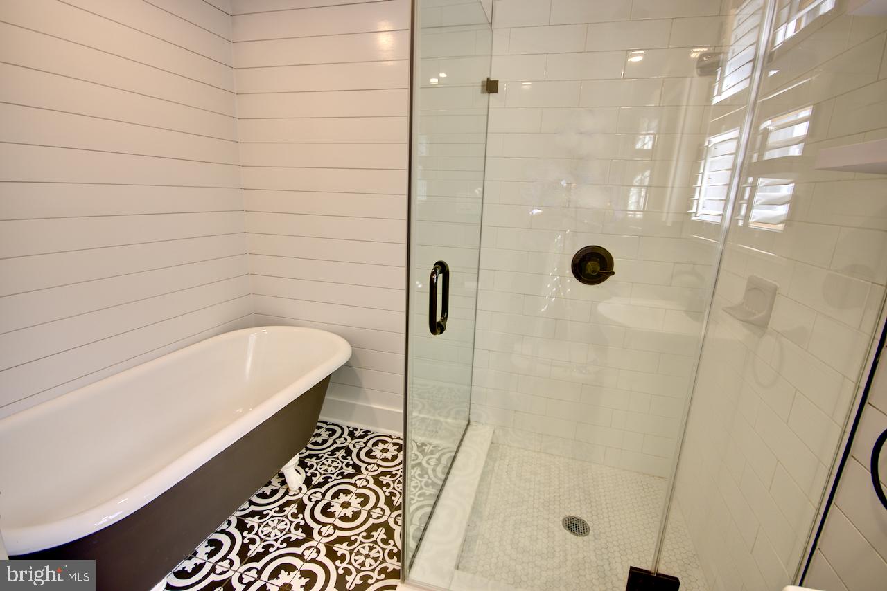 PASSYUNK SQUARE - Residential