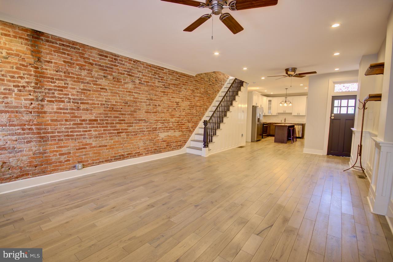 PASSYUNK SQUARE - Residential