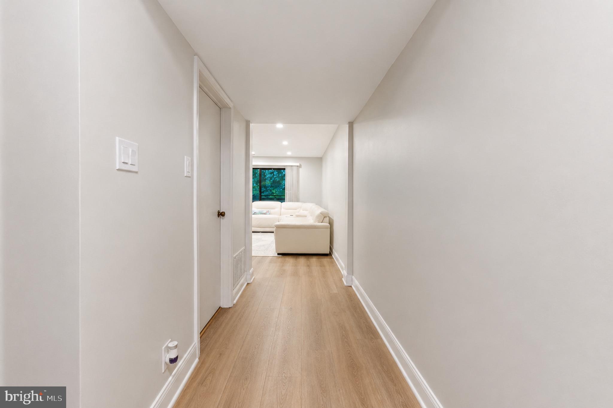 115 E KINGS HIGHWAY #140