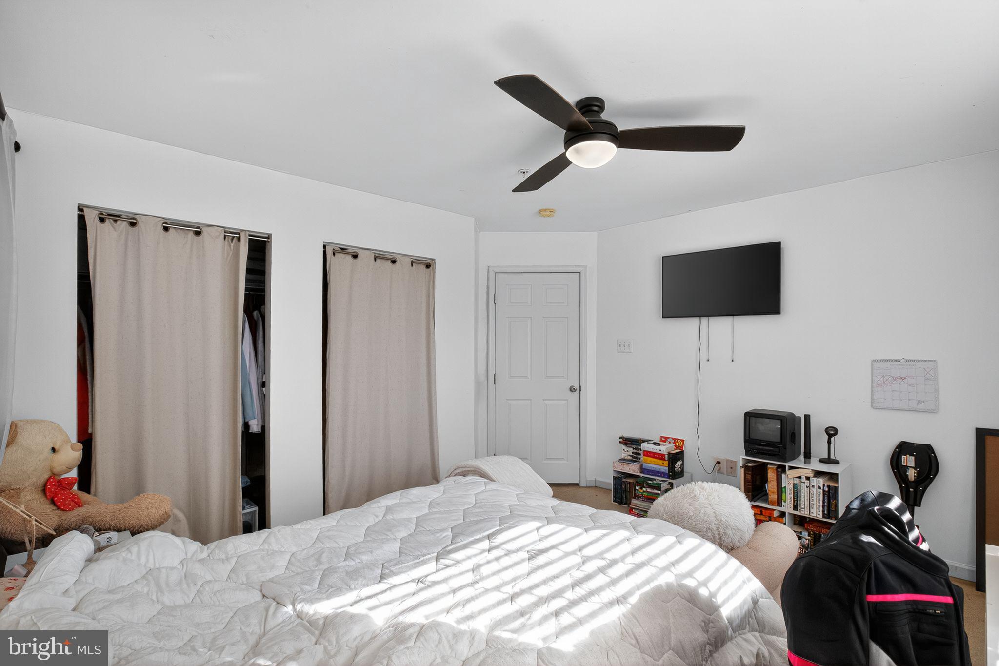 BRENTWOOD - Residential