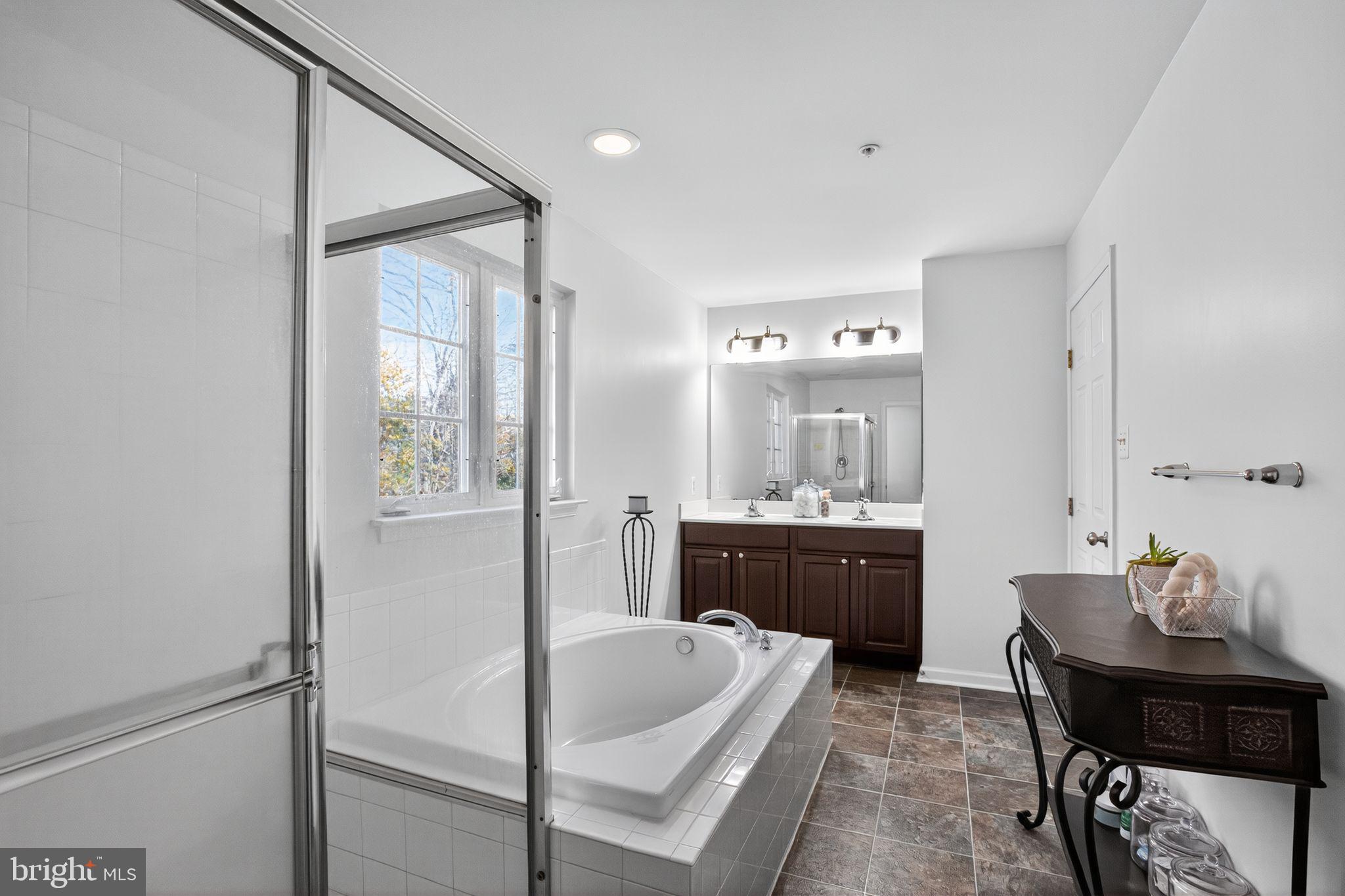 BRENTWOOD - Residential