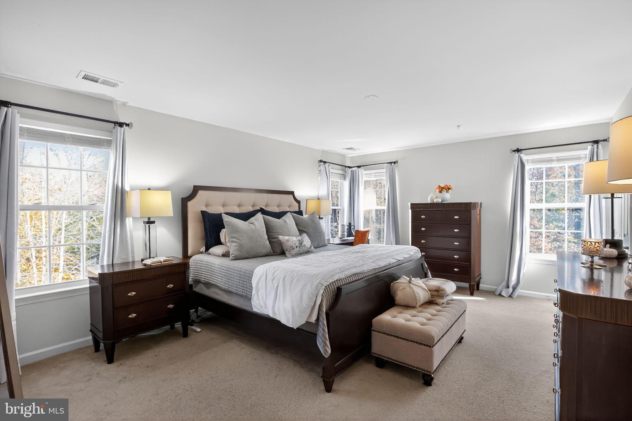 BRENTWOOD - Residential