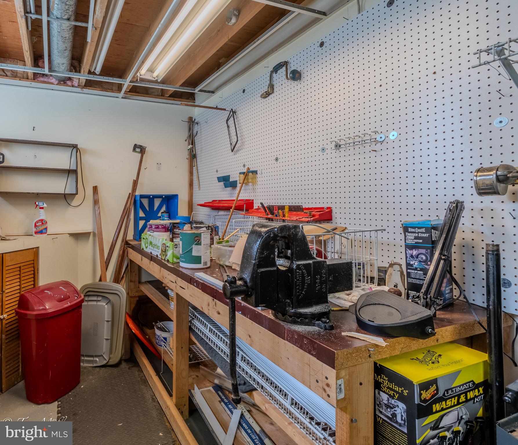 GOLDENTREE - Residential