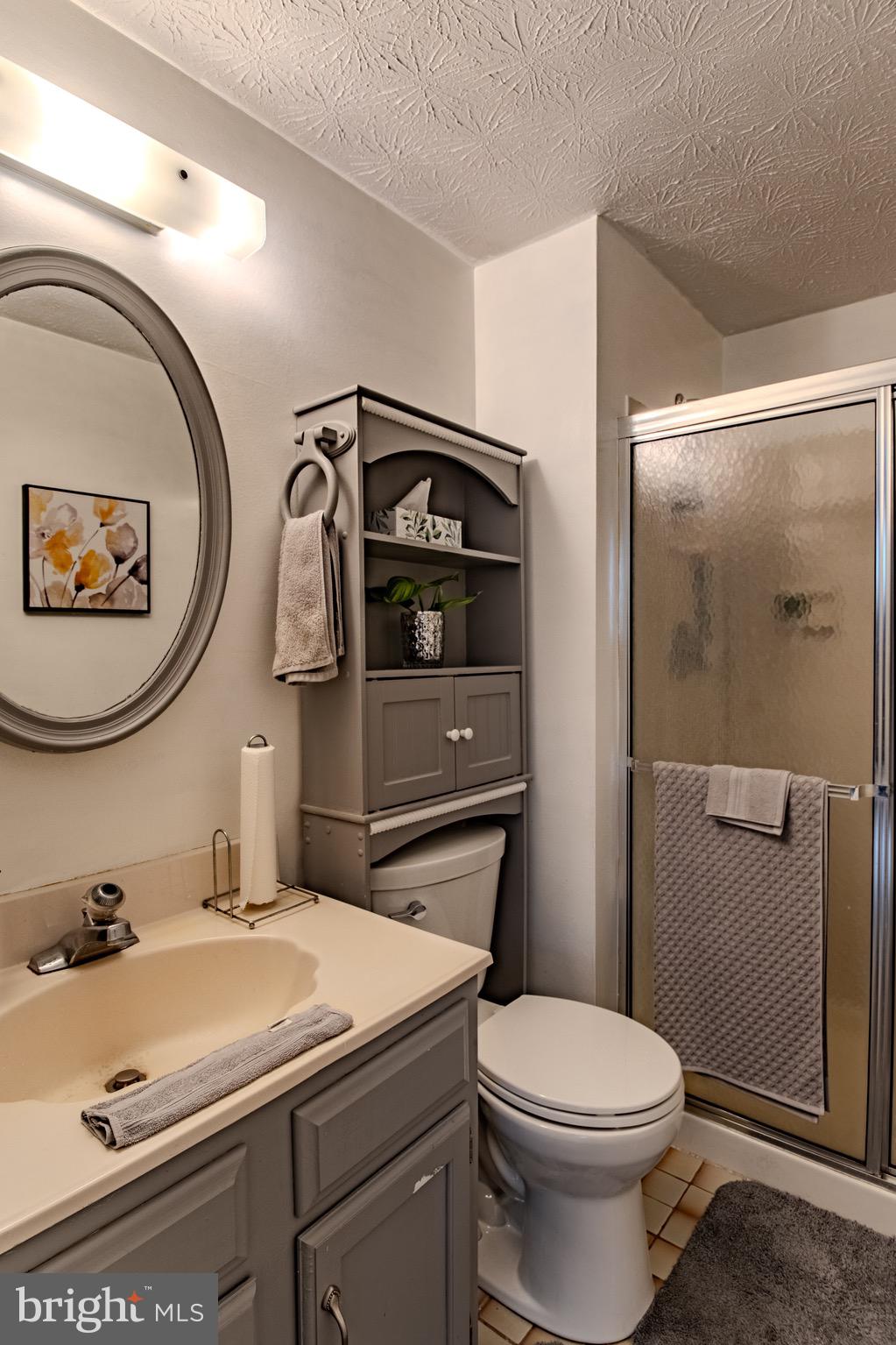 GOLDENTREE - Residential