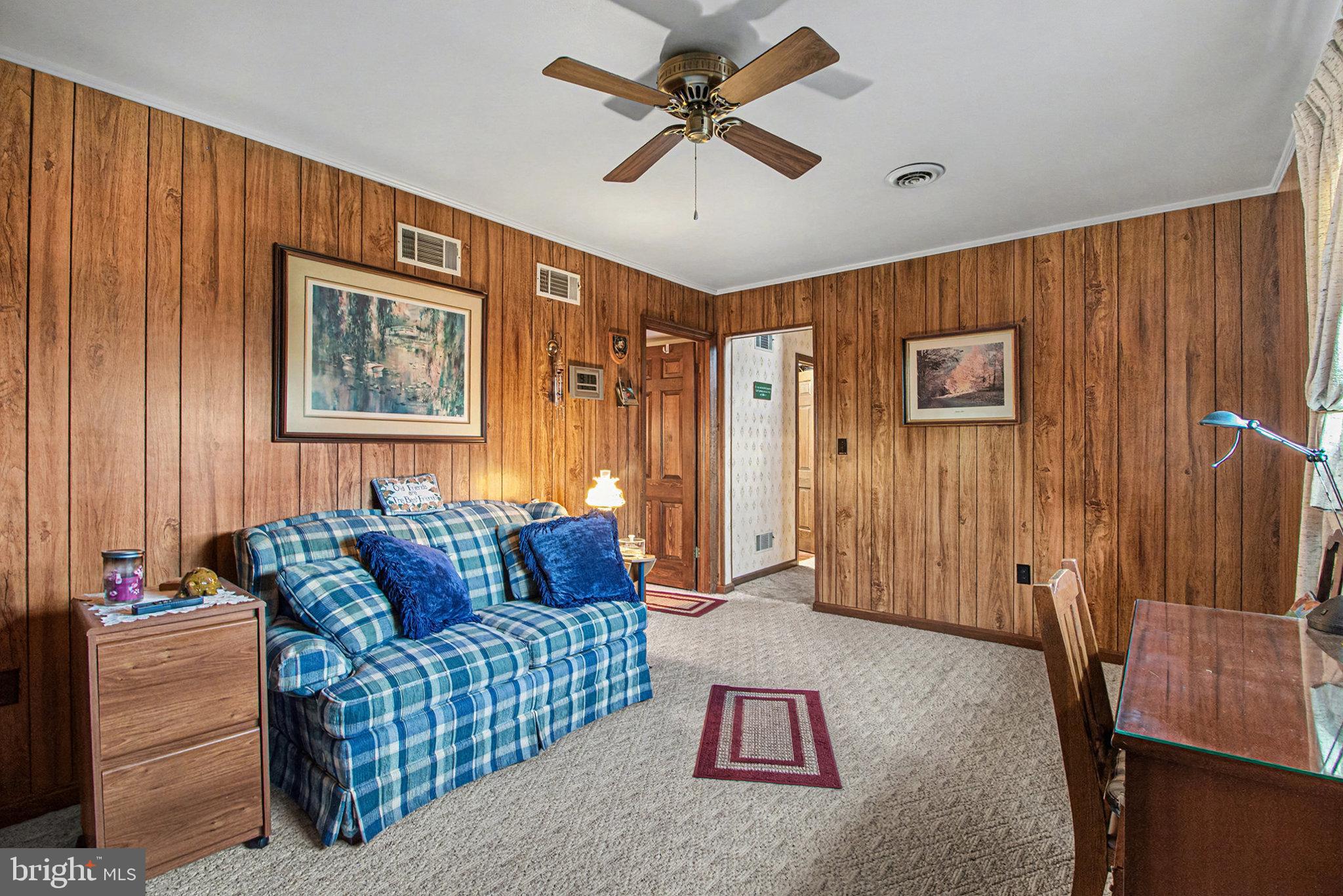 MEETING HOUSE HEIGHTS - Residential