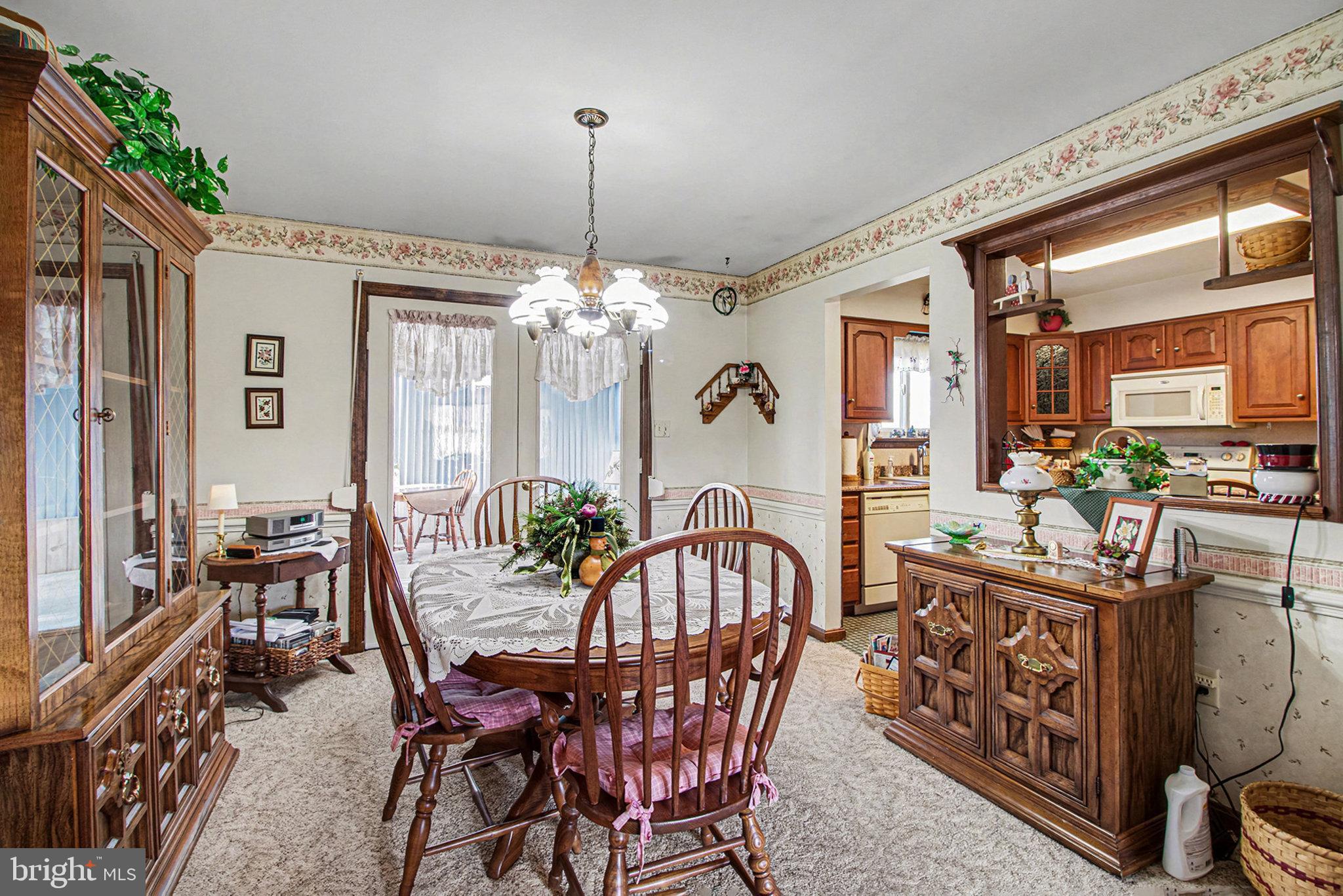 MEETING HOUSE HEIGHTS - Residential