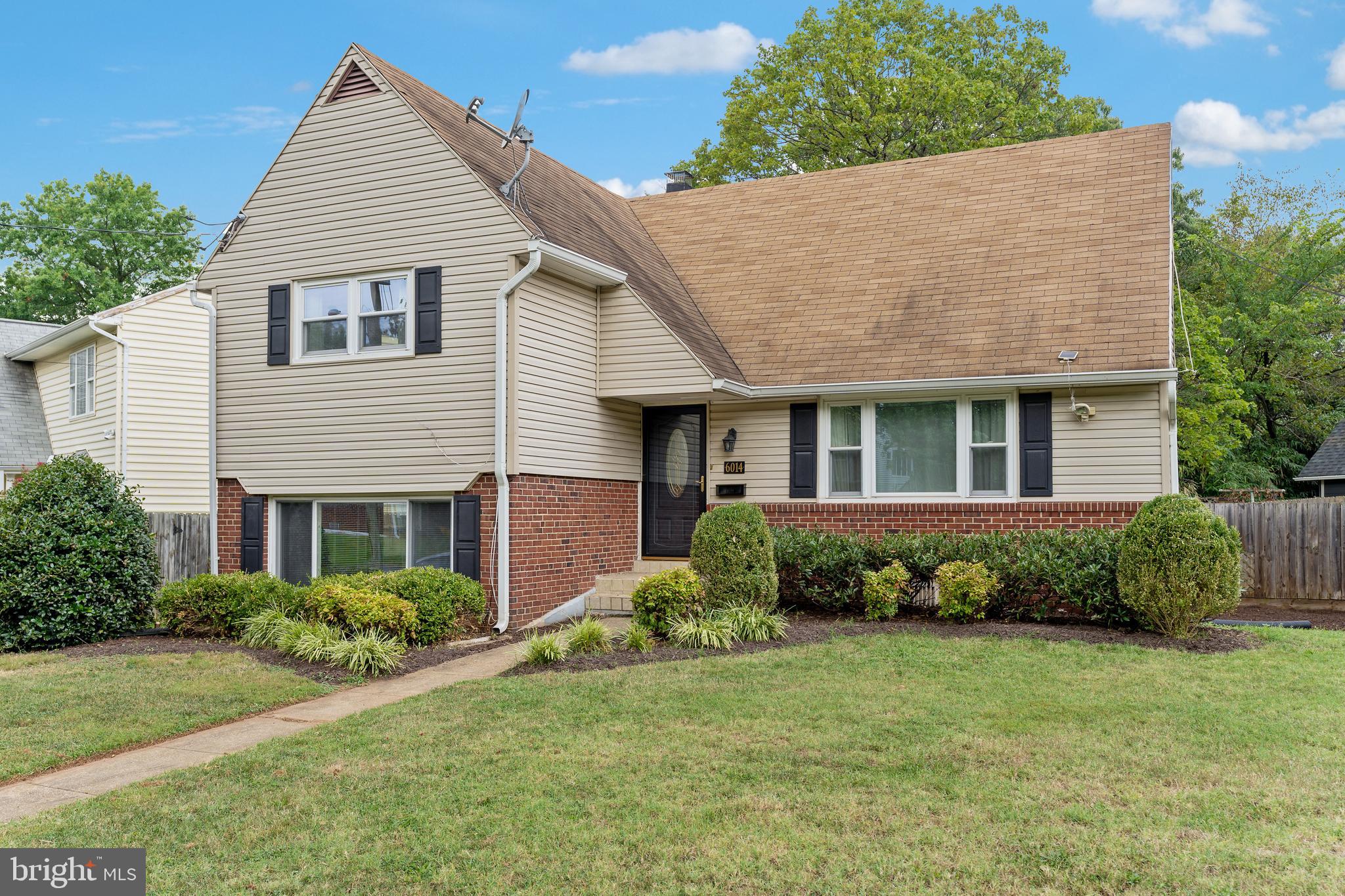 RIVERDALE WOODS - Residential Lease