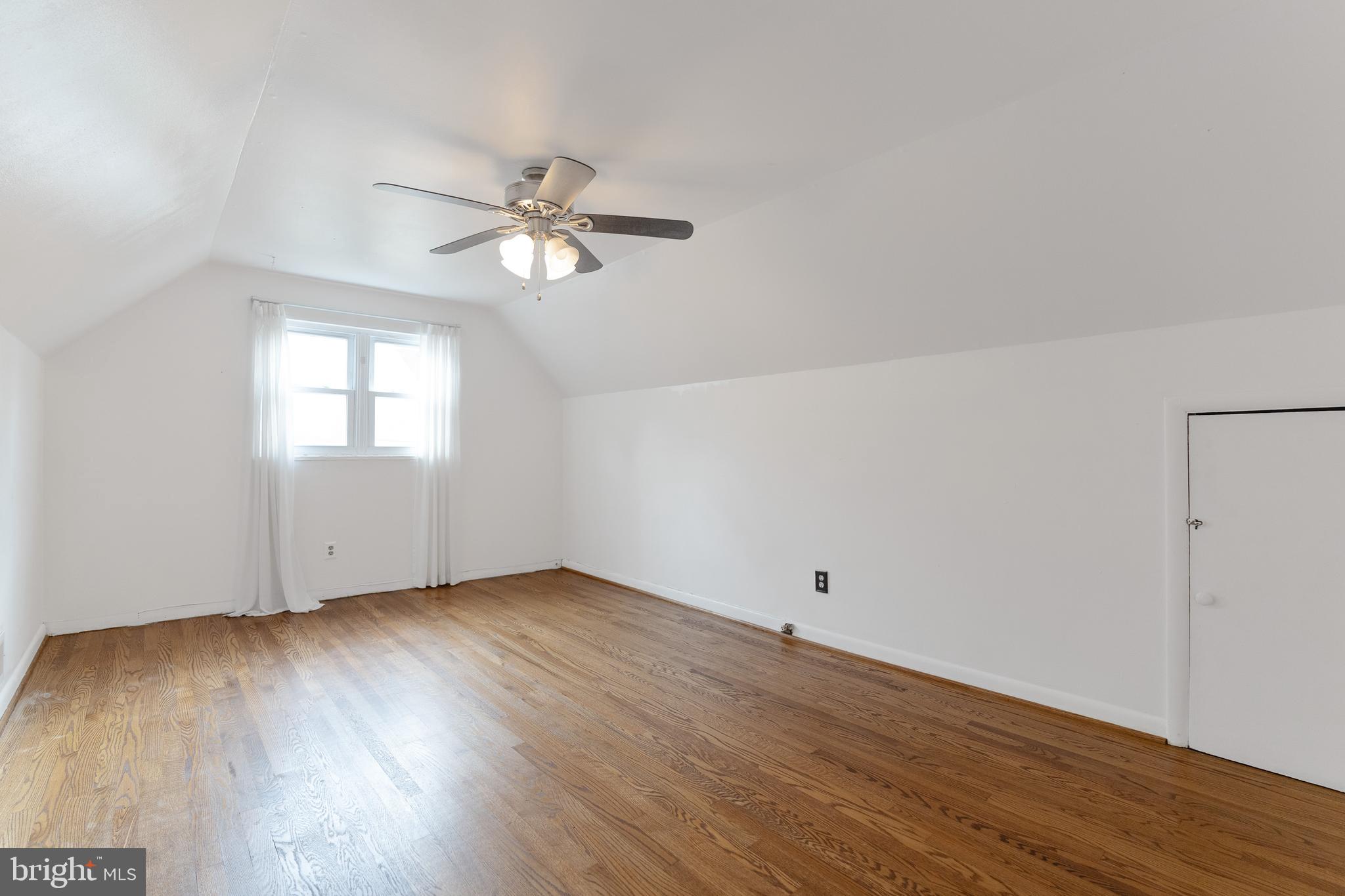 RIVERDALE WOODS - Residential Lease