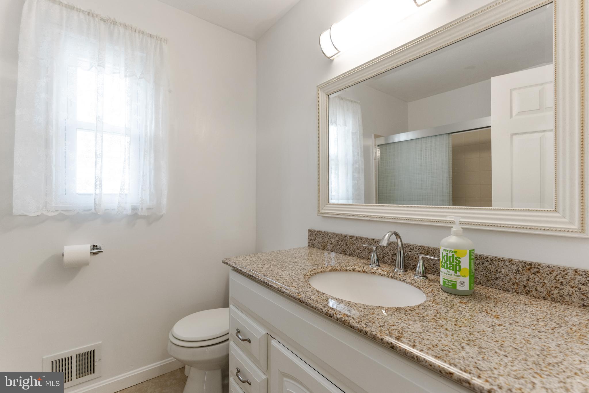 RIVERDALE WOODS - Residential Lease