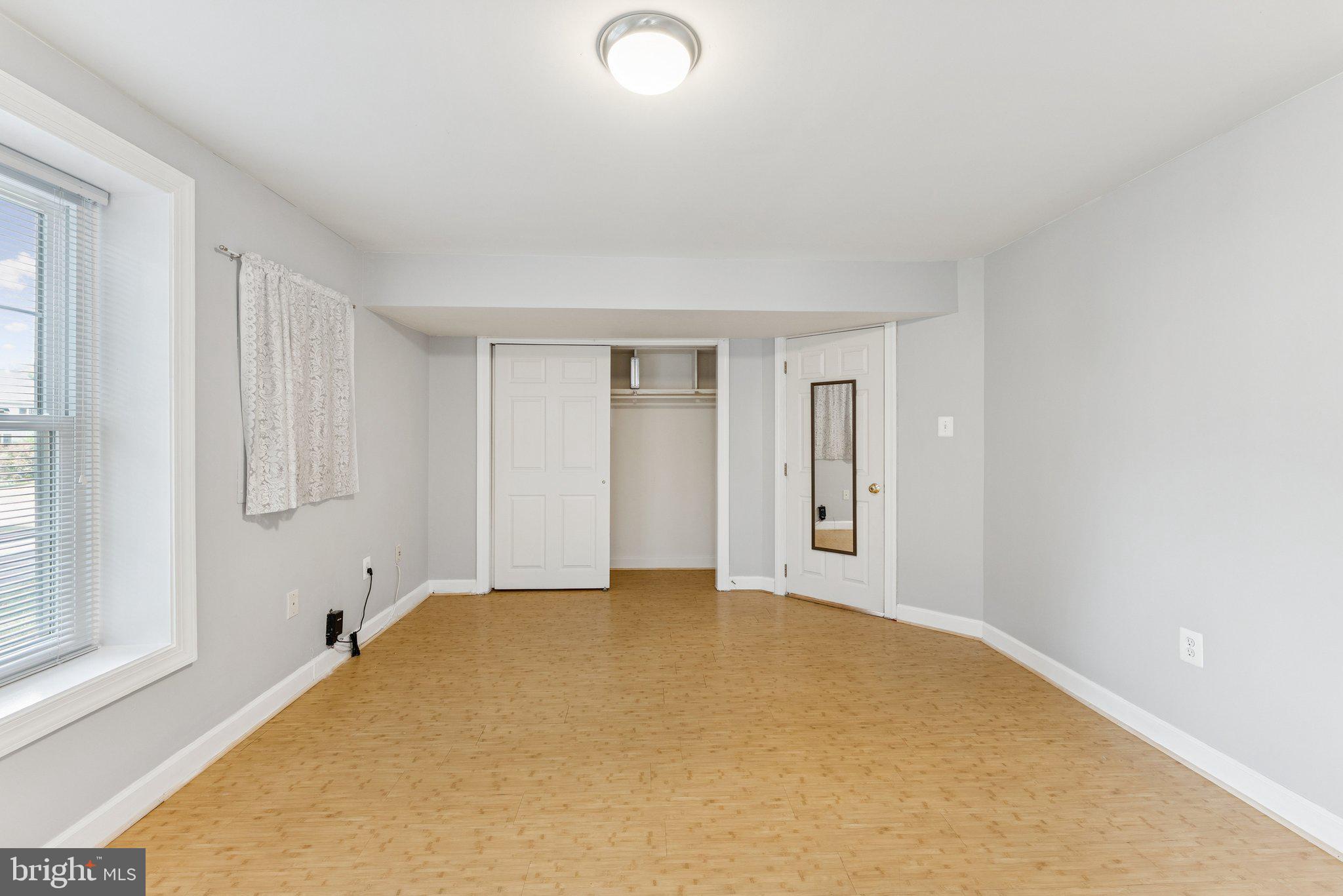 HAMPTON WOODS - Residential Lease