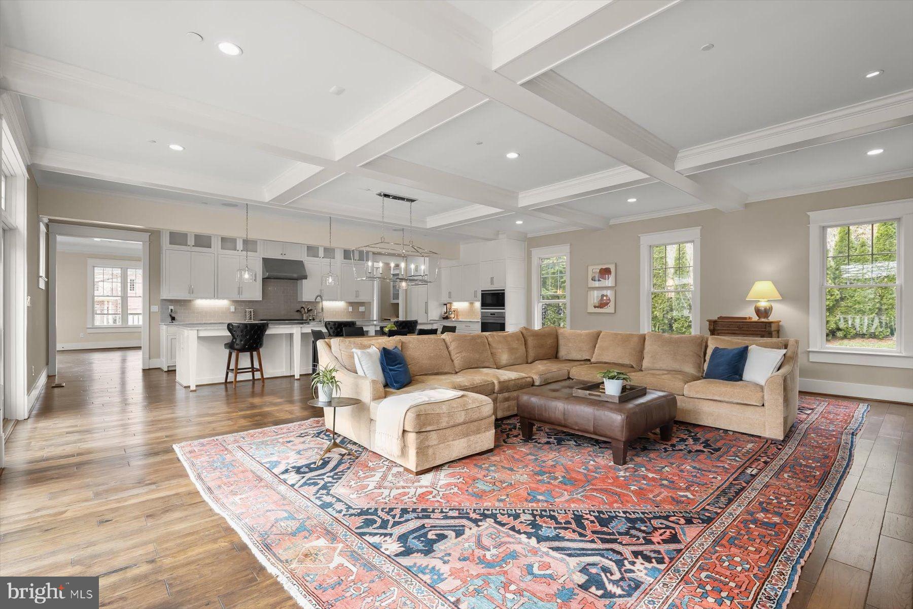 HIGH POINT - Residential