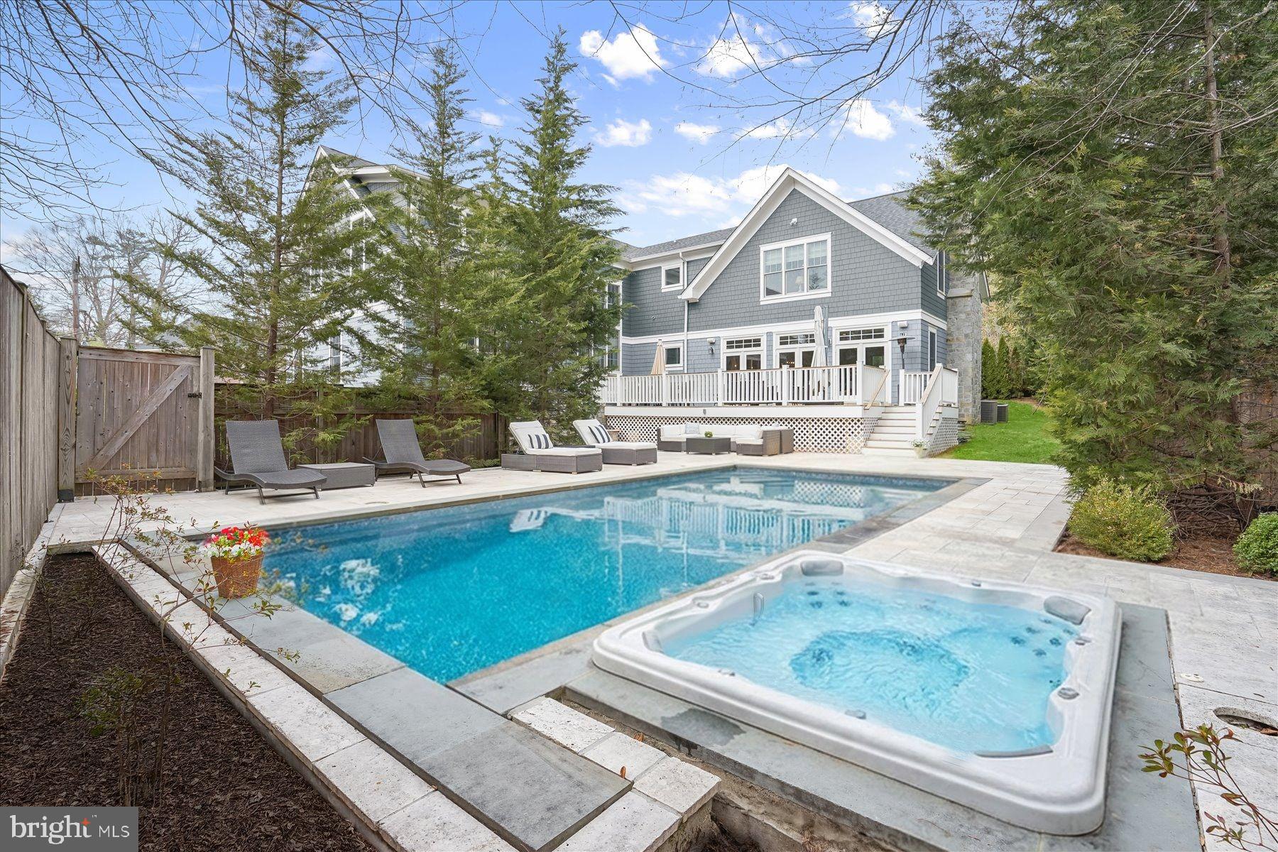 HIGH POINT - Residential