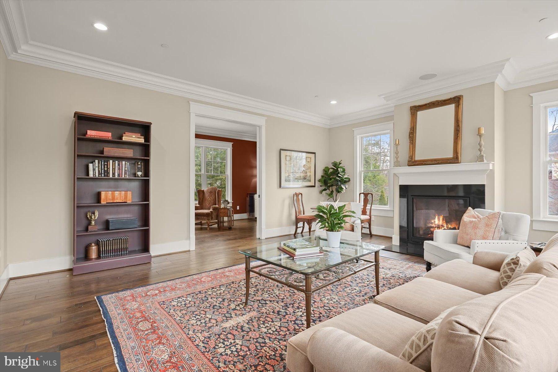 HIGH POINT - Residential