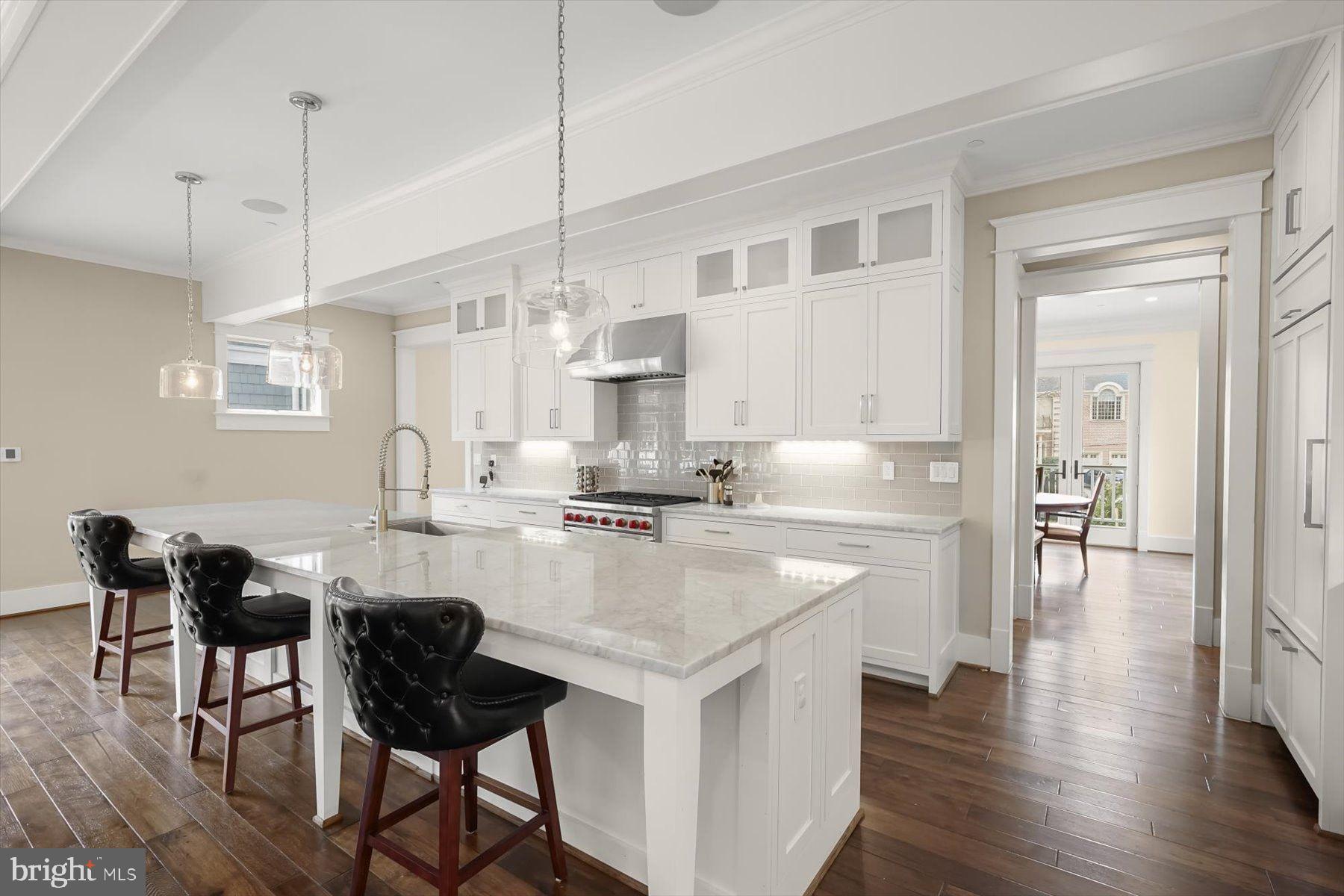 HIGH POINT - Residential