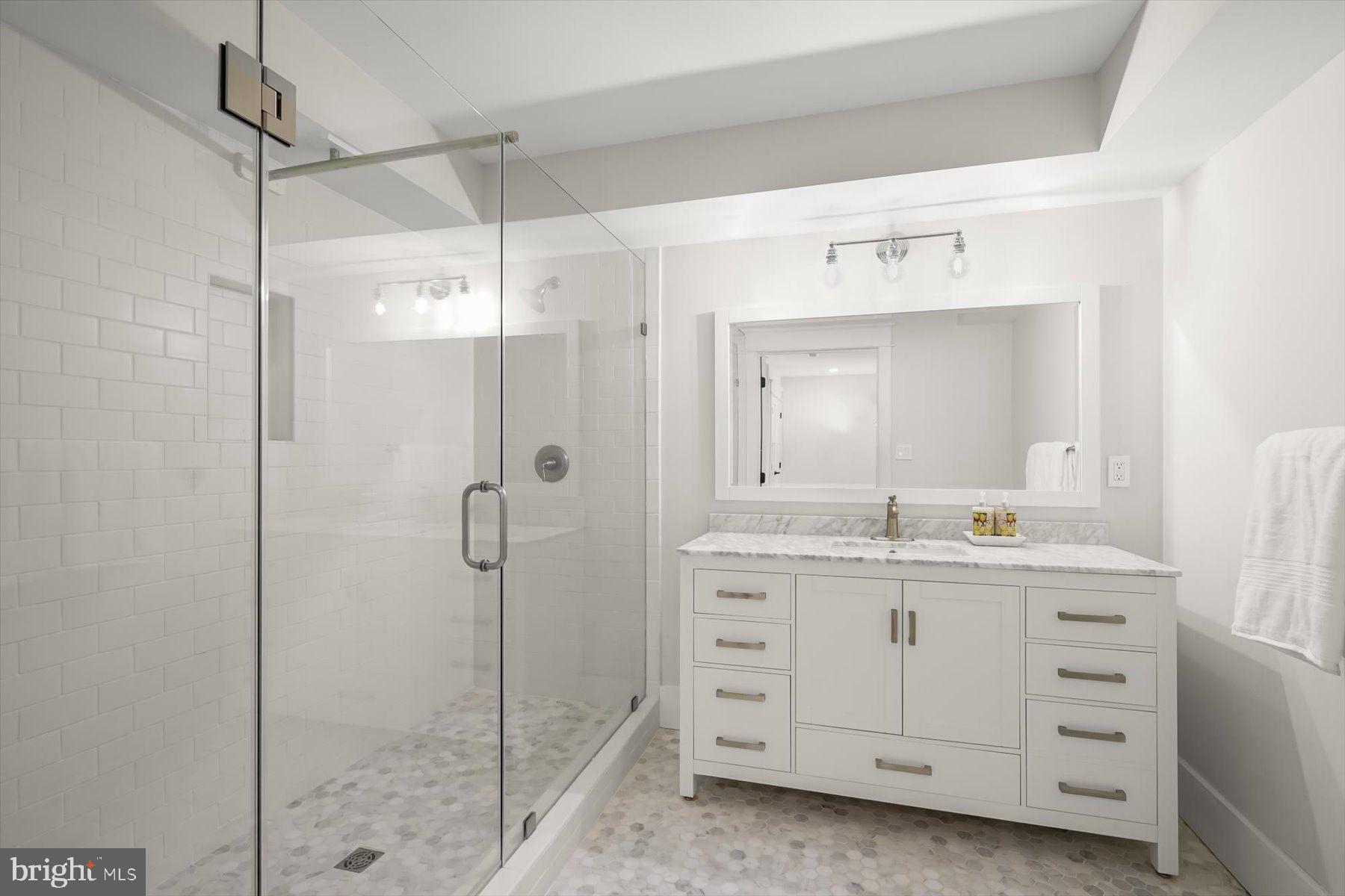 HIGH POINT - Residential