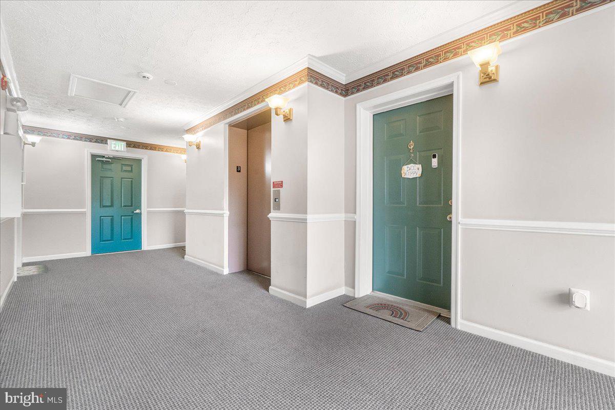 BUCKINGHAM CONDOMINIUMS - Residential