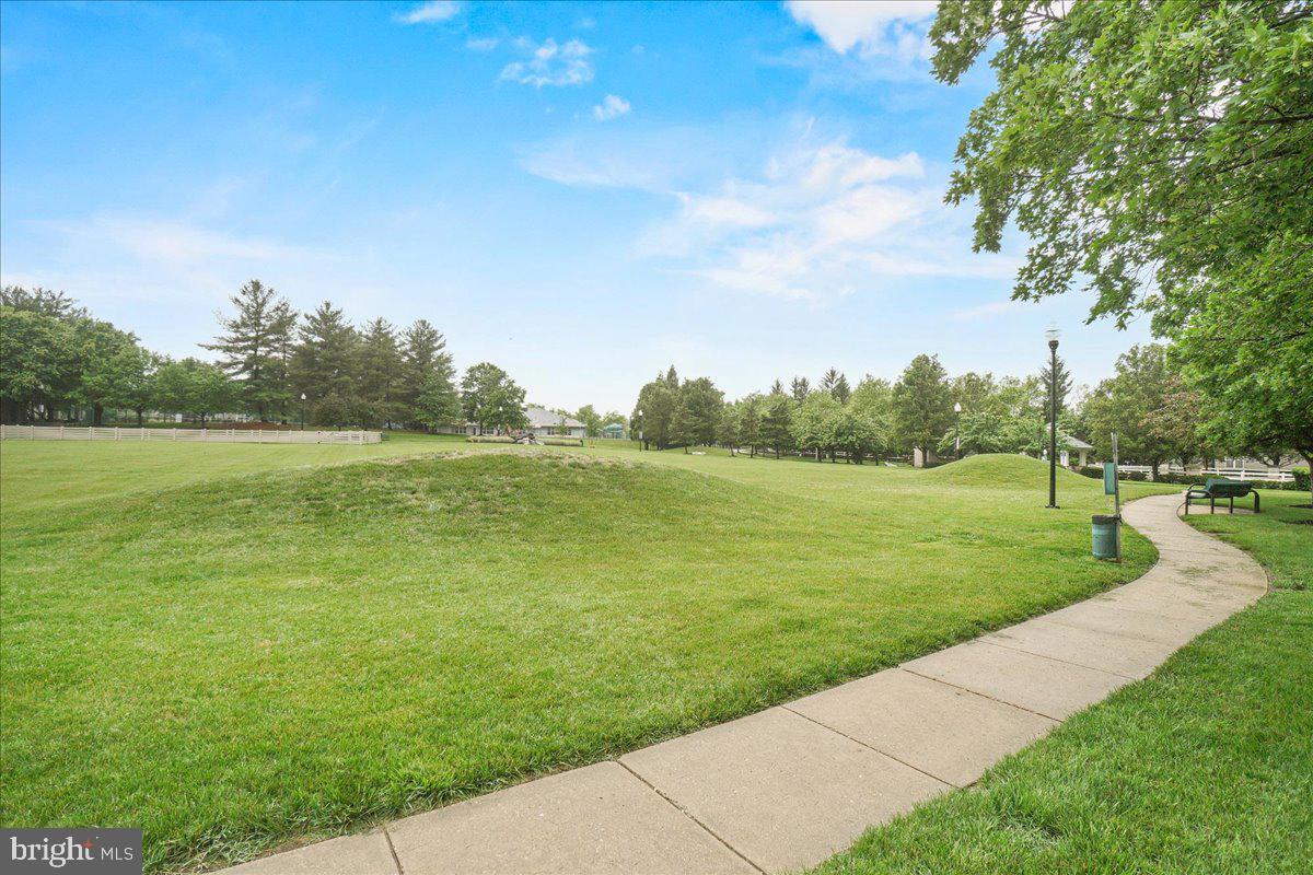 BUCKINGHAM CONDOMINIUMS - Residential