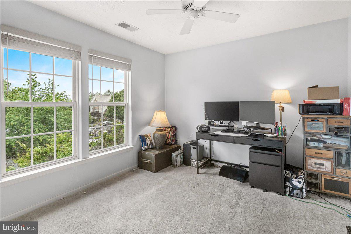 BUCKINGHAM CONDOMINIUMS - Residential