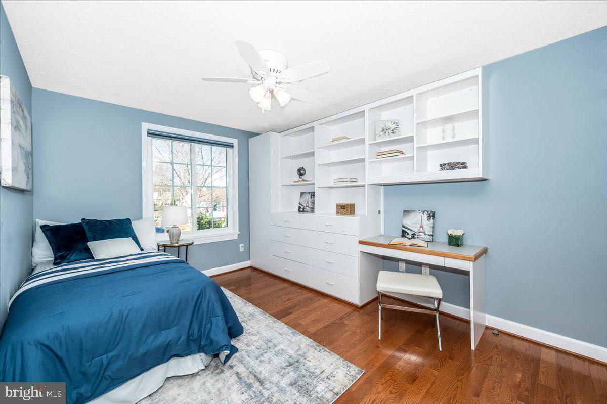 QUINCE ORCHARD MANOR - Residential