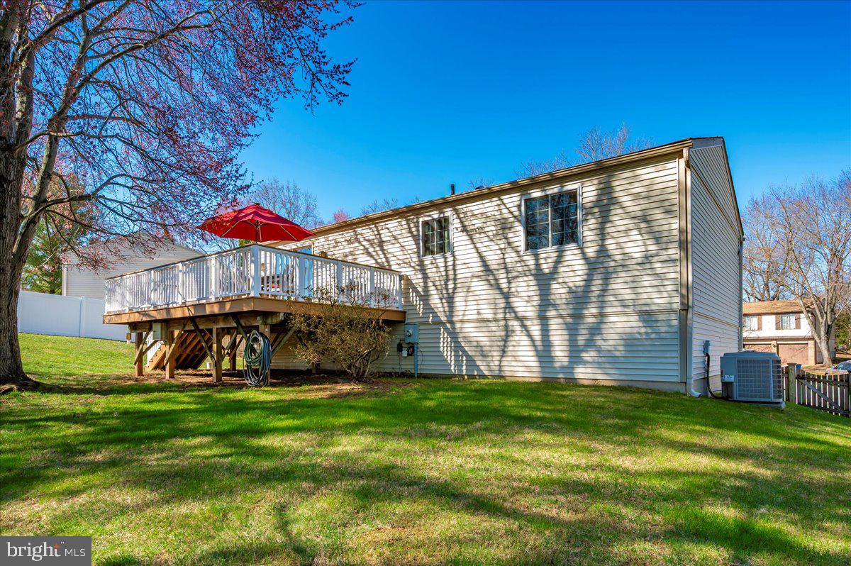 QUINCE ORCHARD MANOR - Residential