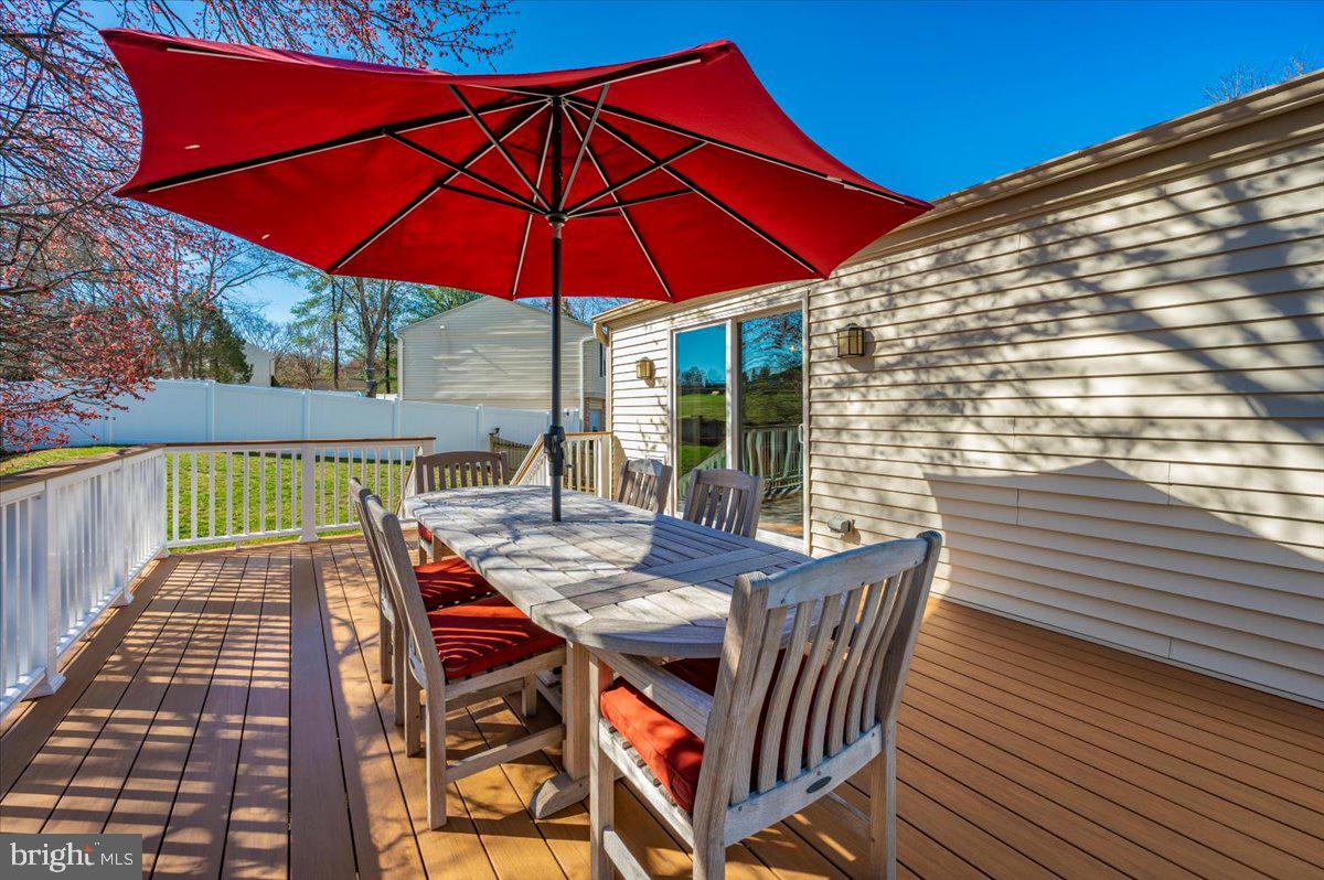 QUINCE ORCHARD MANOR - Residential