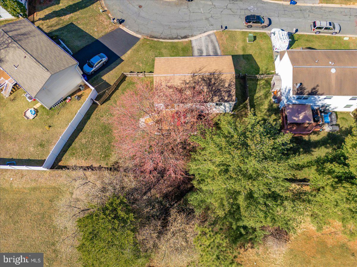 QUINCE ORCHARD MANOR - Residential