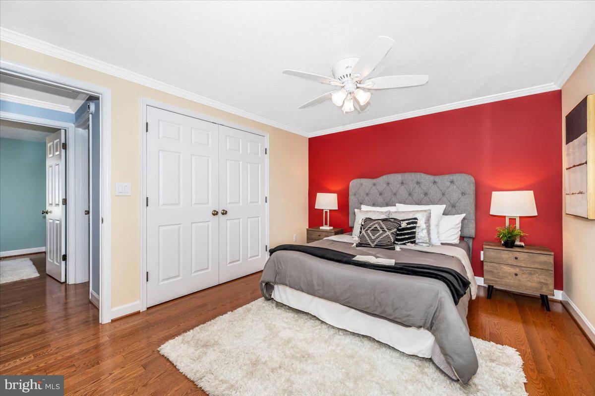 QUINCE ORCHARD MANOR - Residential