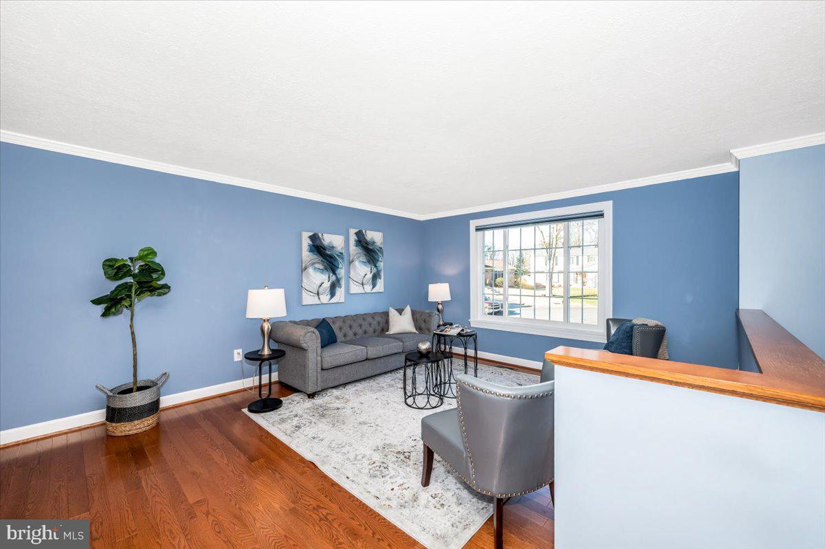 QUINCE ORCHARD MANOR - Residential