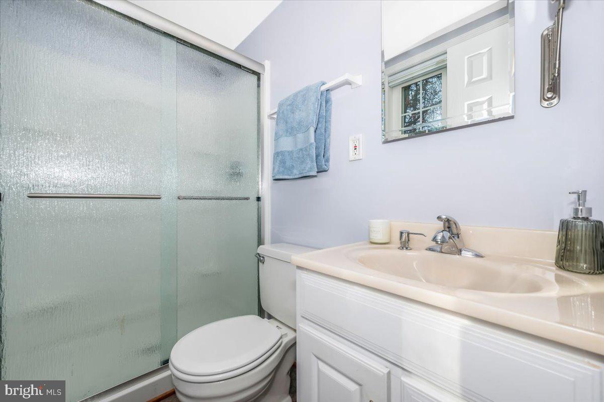 QUINCE ORCHARD MANOR - Residential