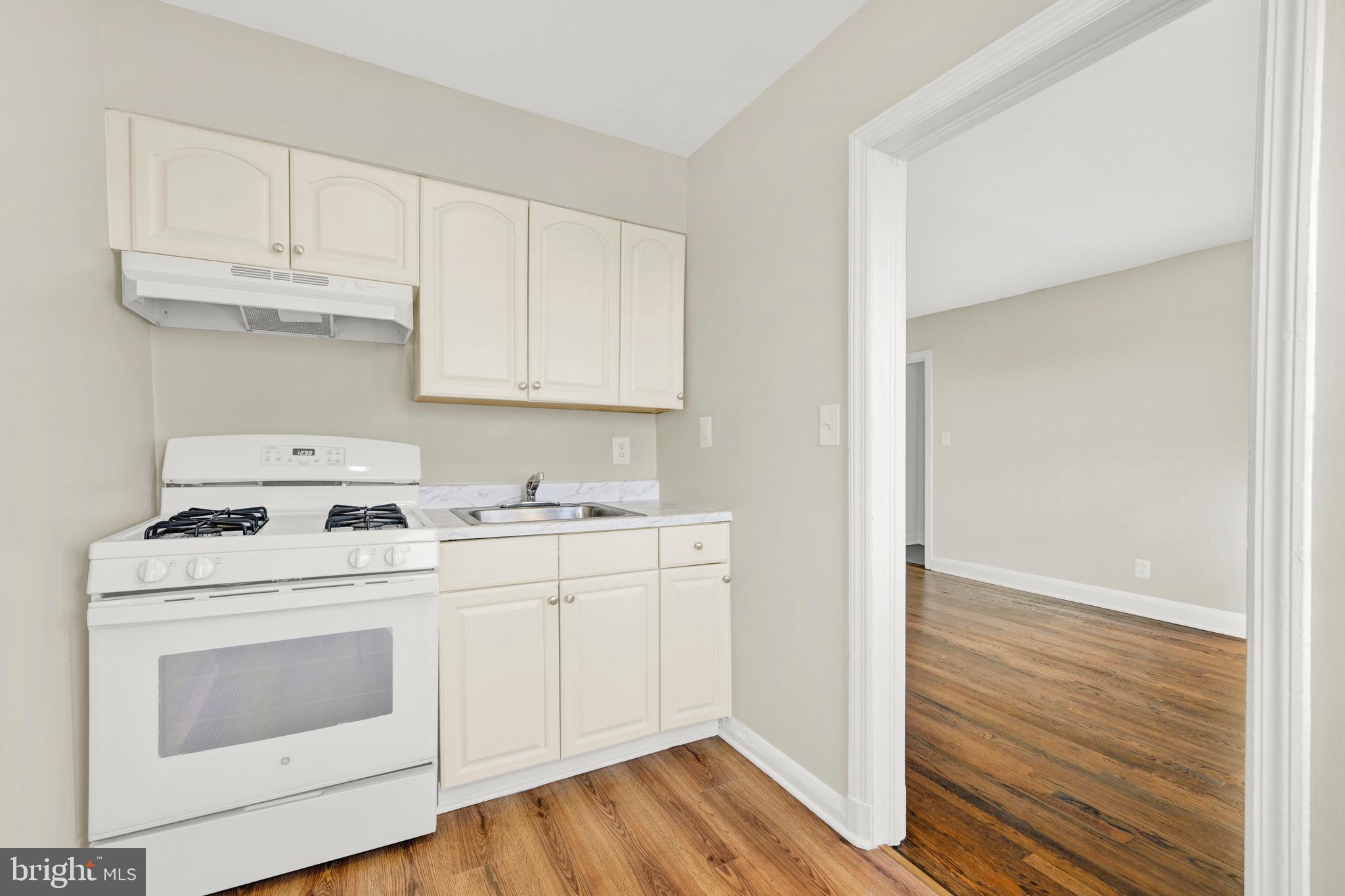 CAMERON VILLAGE - Residential Income