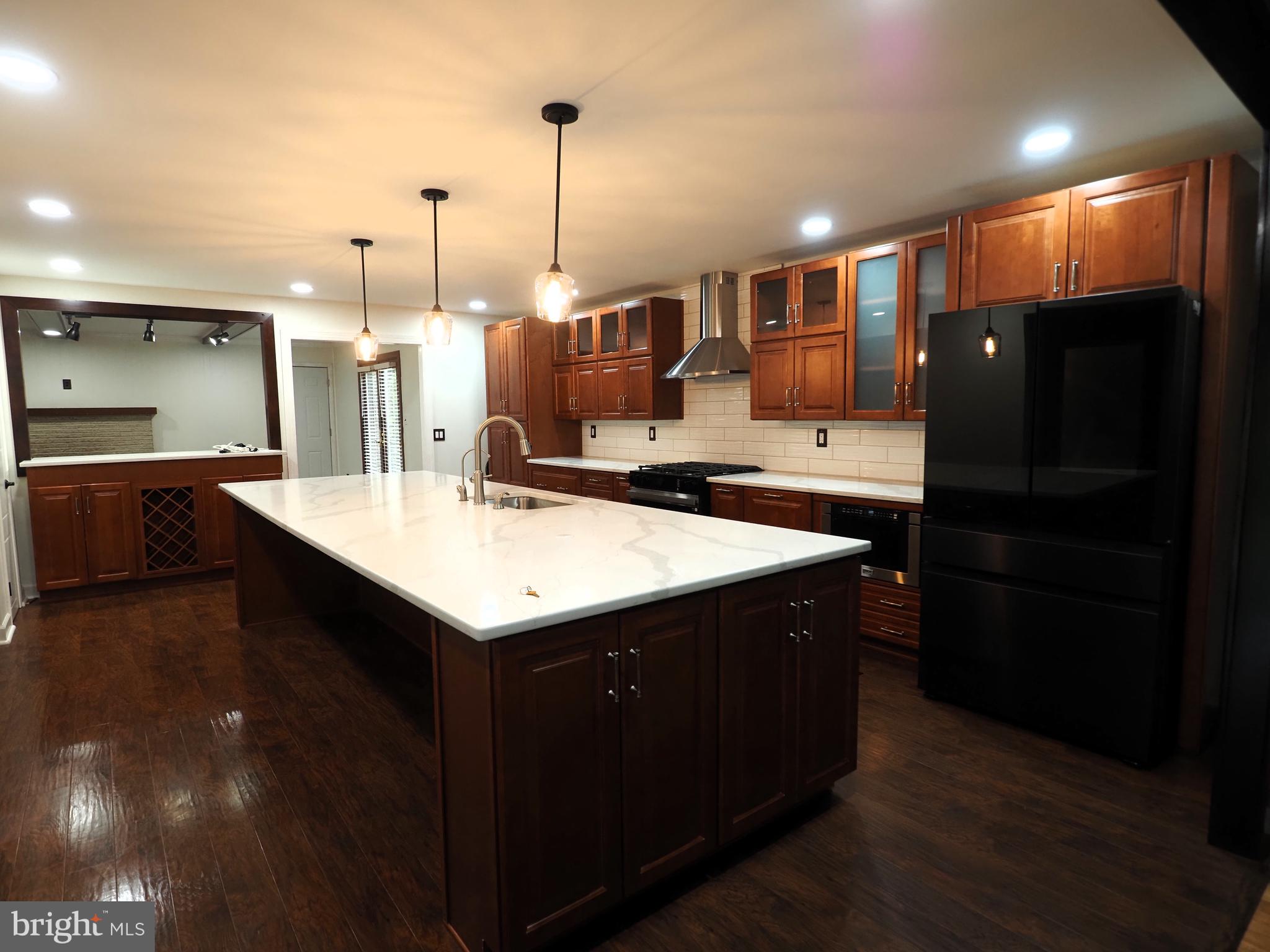 TOP OF THE WEDGE - Residential