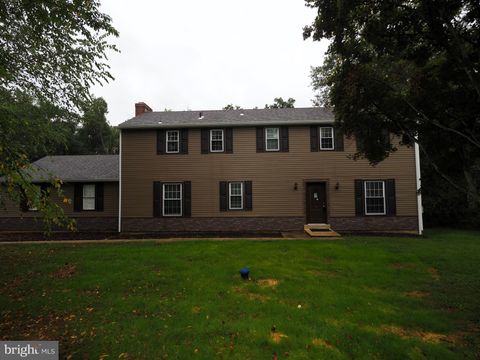 Photo of 322 Wallace Drive, NEWARK, DE 19711 (MLS # DENC2090200)